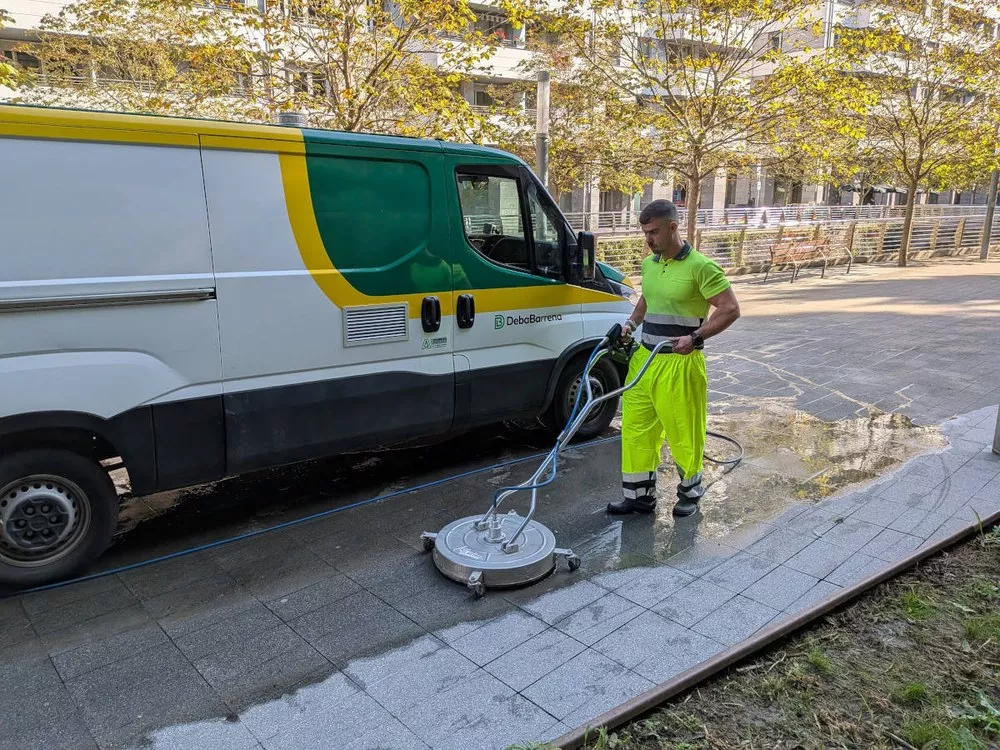 La Mancomunidad de Debabarrena refuerza la supervisión y calidad del servicio de limpieza viaria con una nueva asistencia técnica especializada
